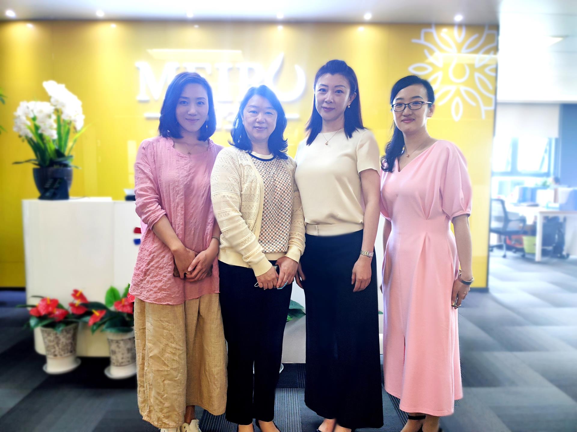 江岸區婦聯領導蒞臨東信醫藥集團走訪調研，助力企業發展